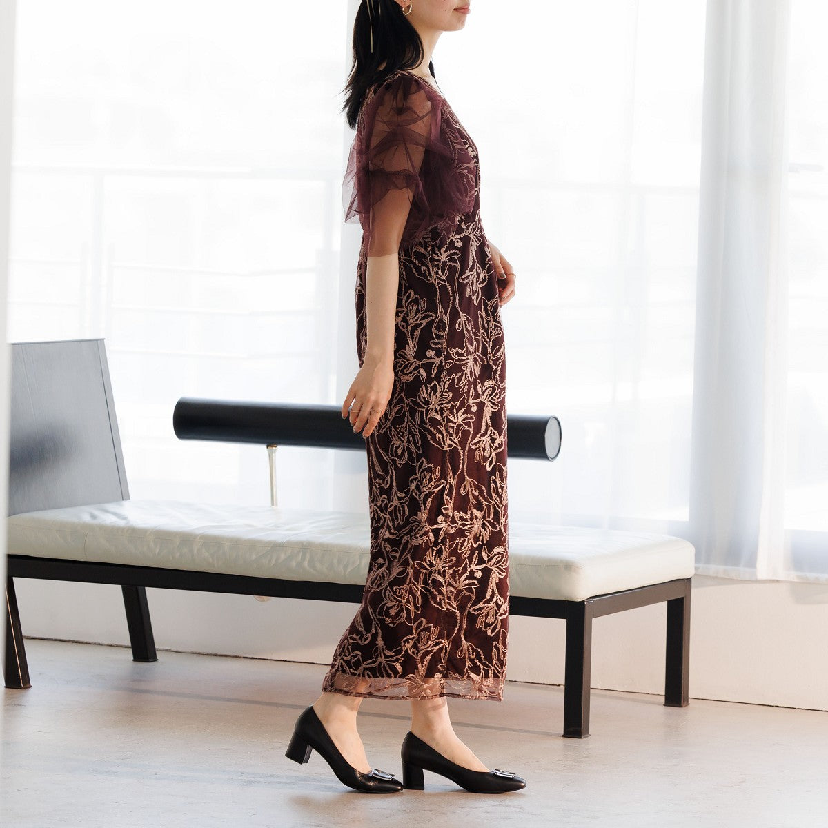 【25AW】スクエアバックルチャンキーヒールパンプス/653302