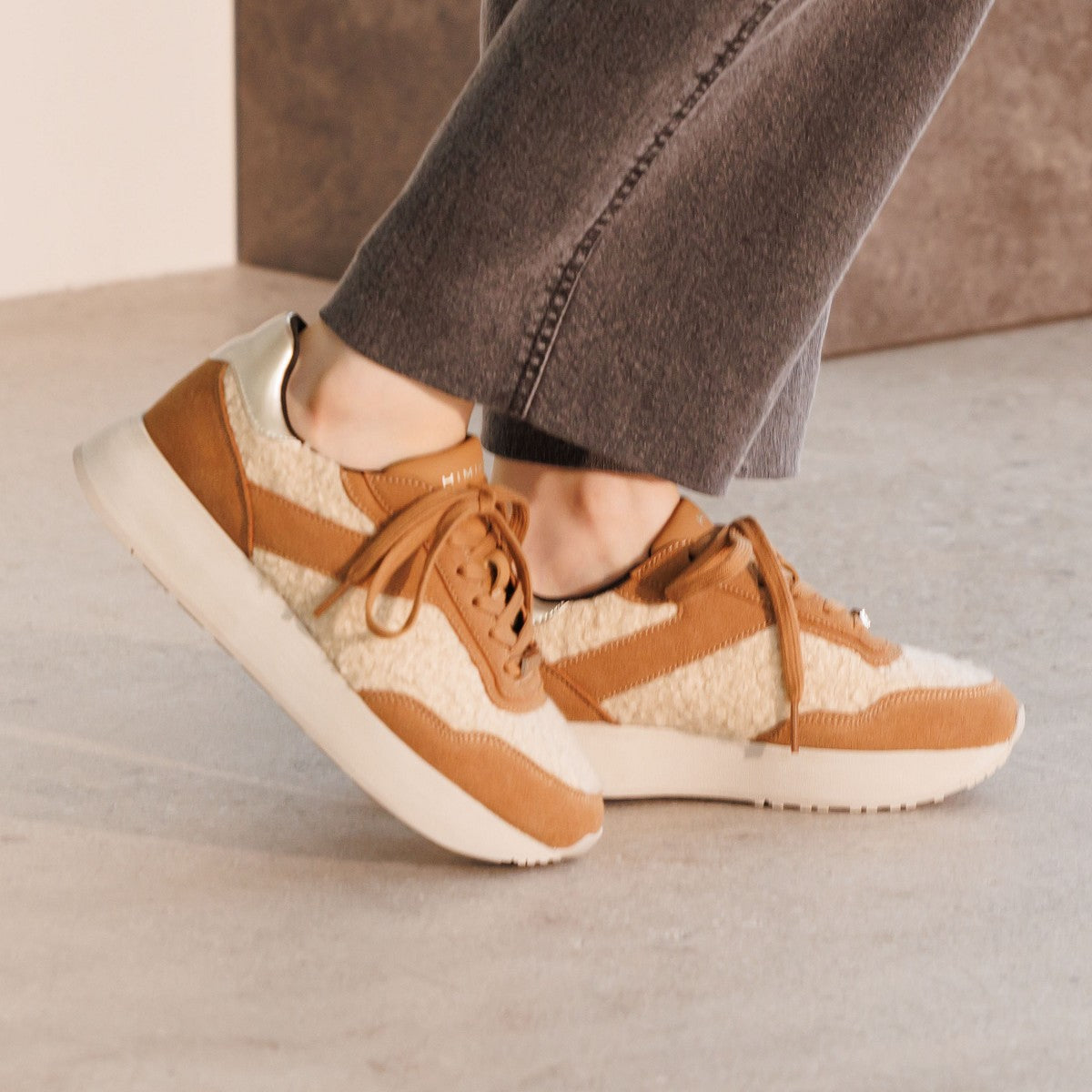 25AW】ボアコンビスニーカー/657303