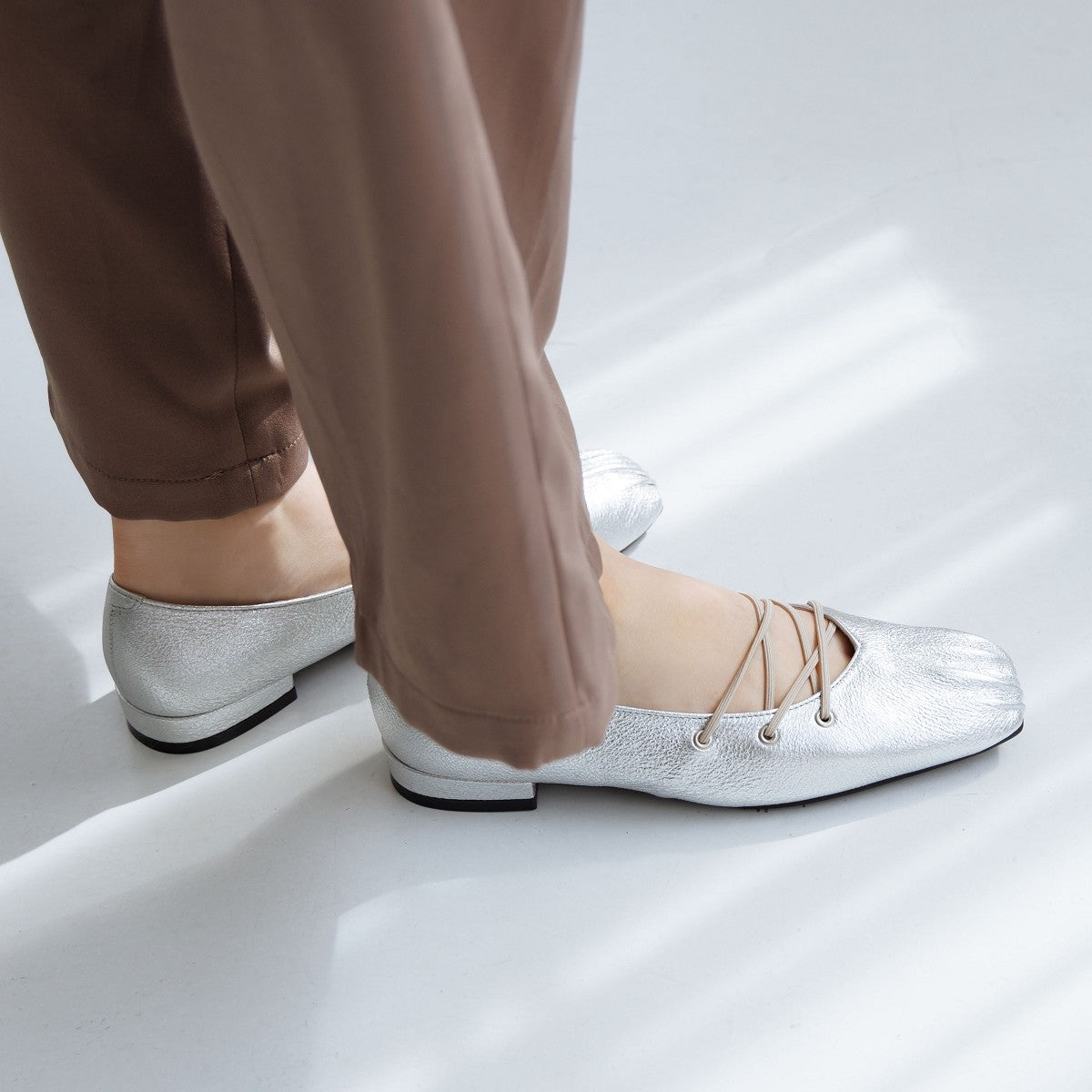 【26SS】クロスゴムフラットパンプス/661106