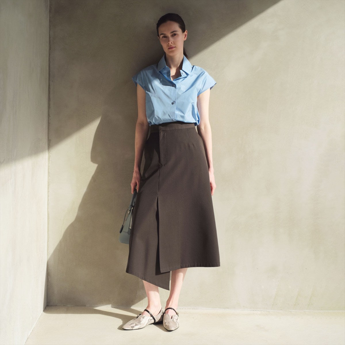 【26SS】ハイバンプストラップフラットシューズ/661112