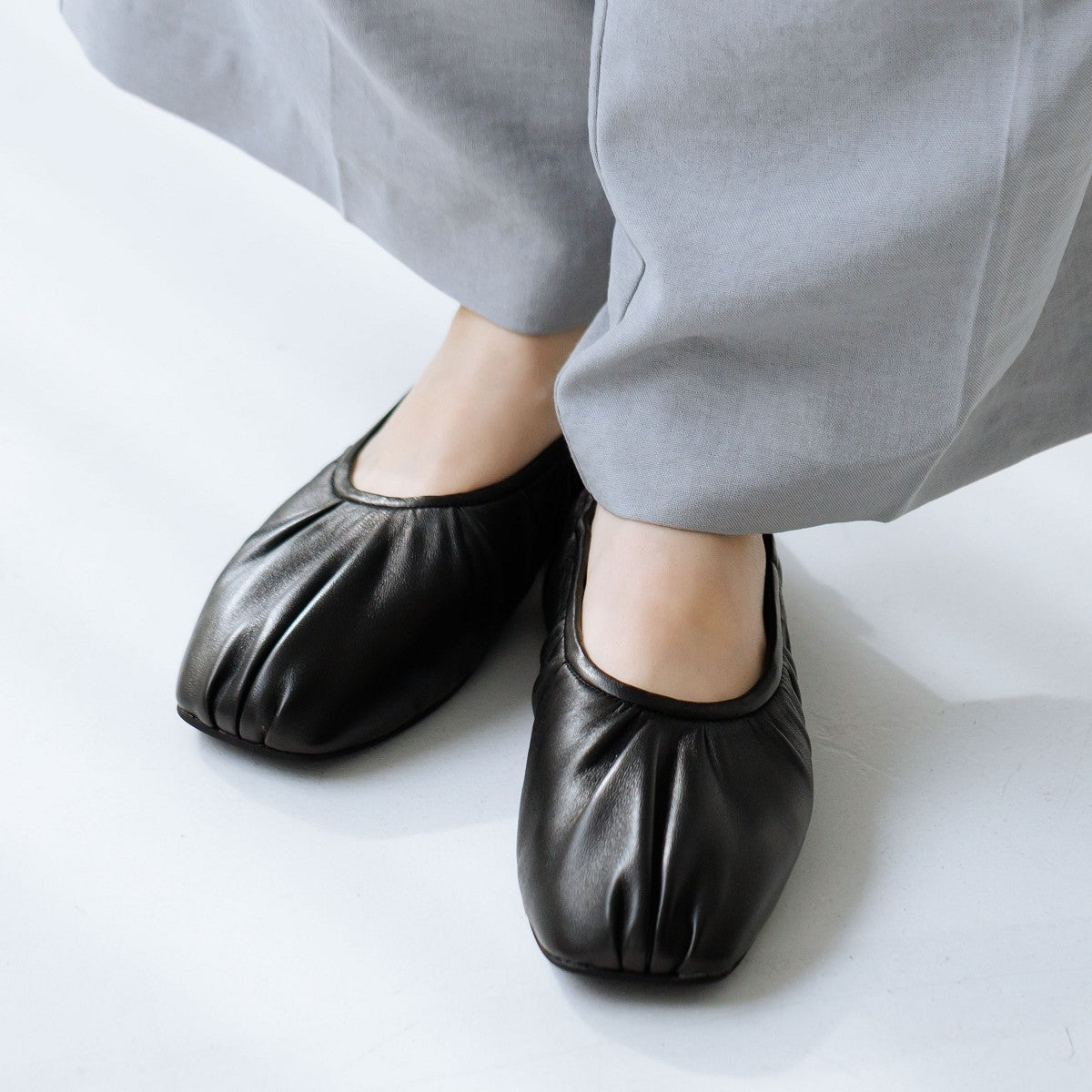 SALE】【26SS】ドレープデザインフラットパンプス/661116