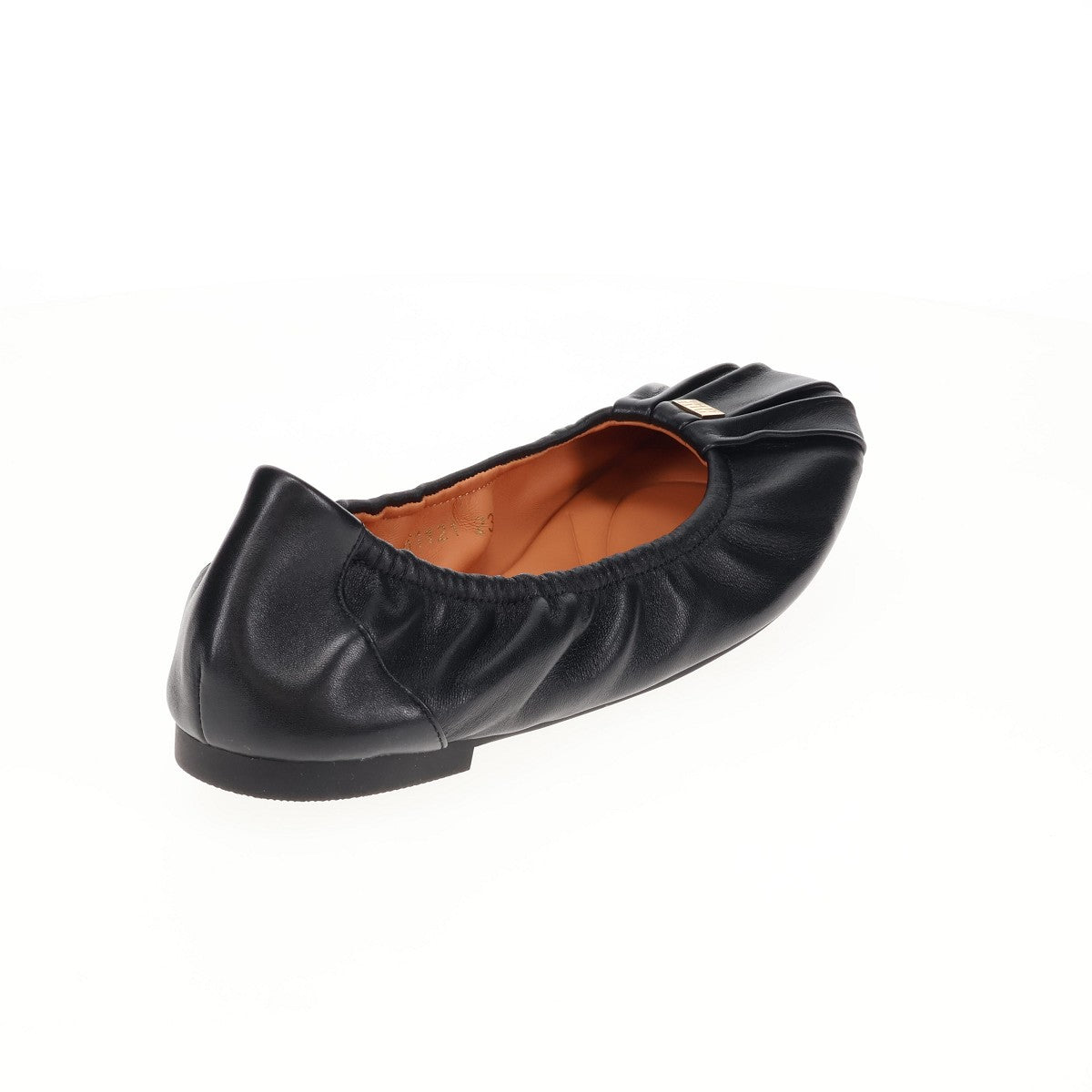 【26SS】メタルロゴギャザーパンプス/661121