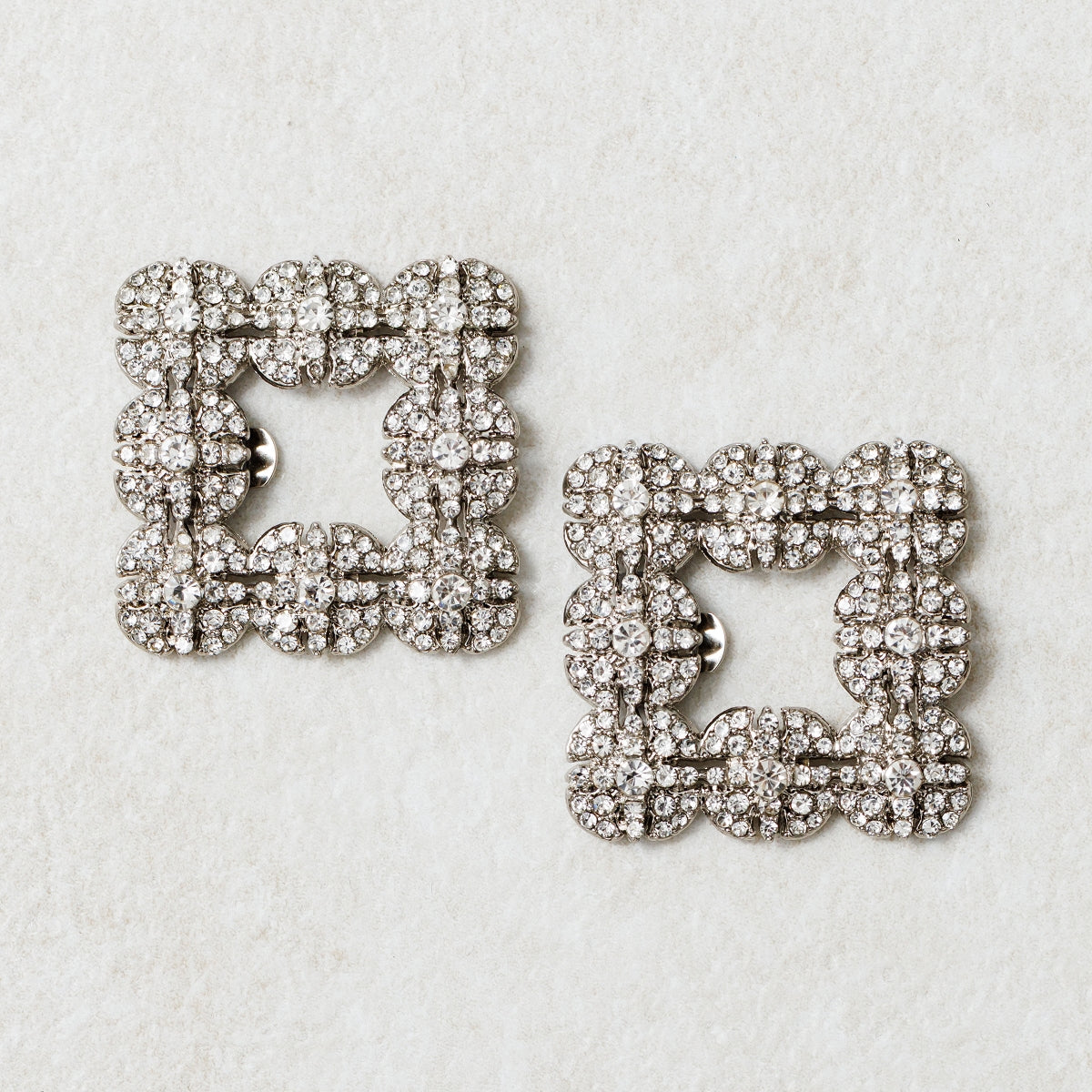 【26SS】ビジューレーンバックルシューアクセサリー/661173