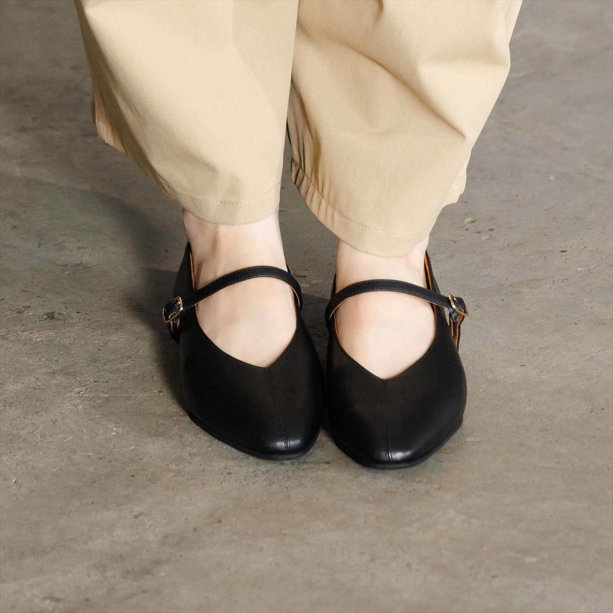 【26AW】メリージェーンフラットパンプス/661317
