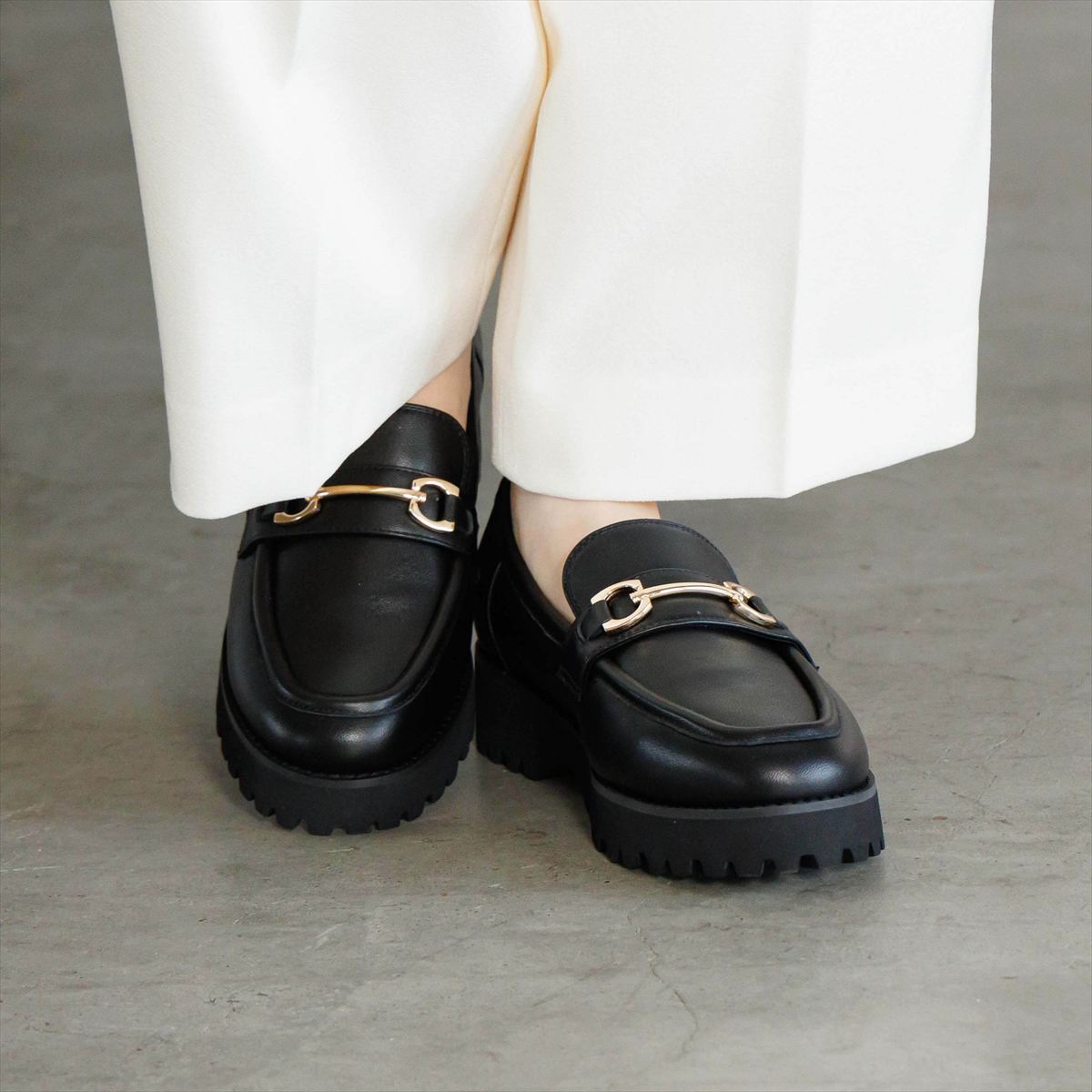 【26AW】トラックソールビットローファー/661322