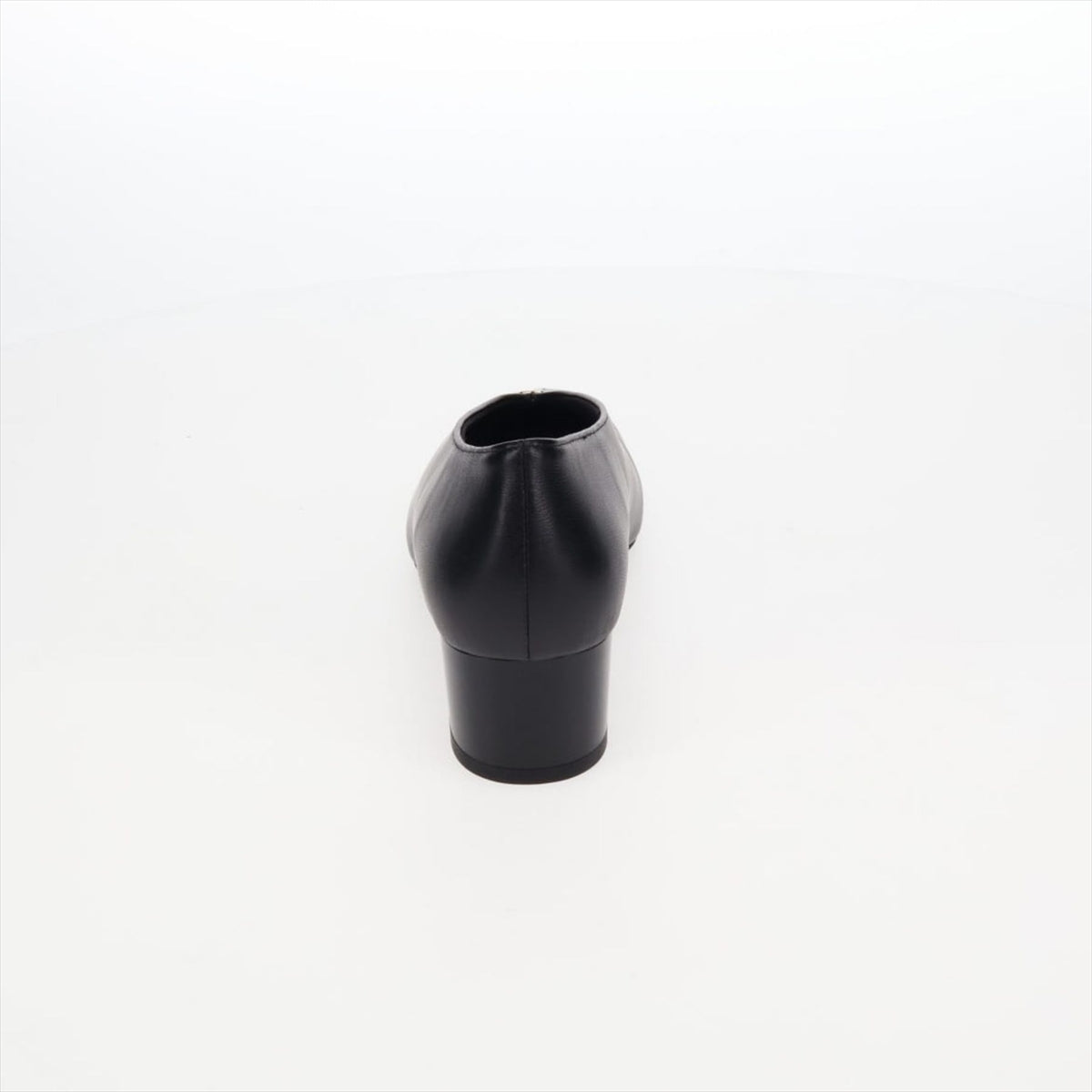 《予約／9月上旬入荷予定》【26AW】4cmヒールメタルポイントパンプス/661325