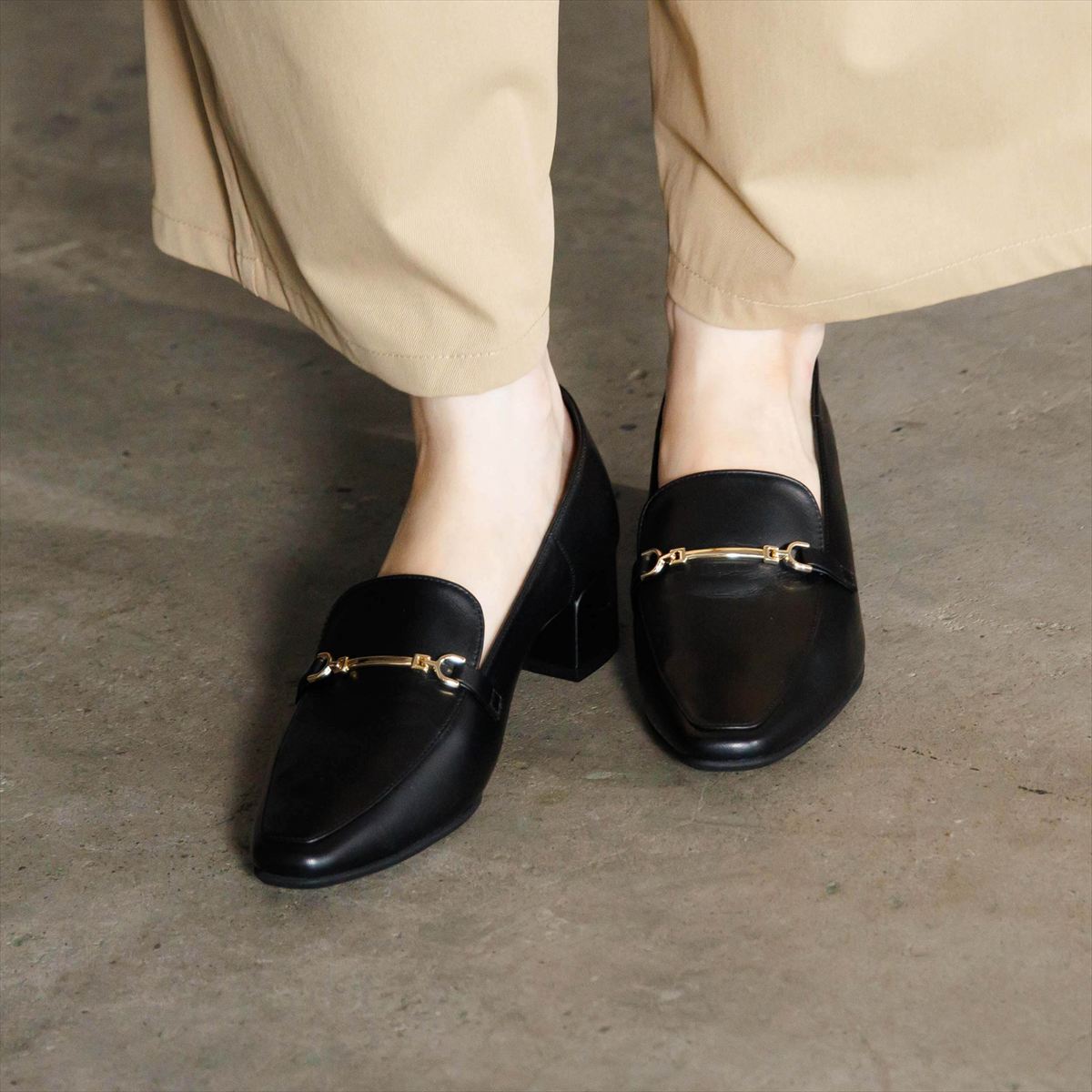 【26AW】ヒールバブーシュビットローファー/661331