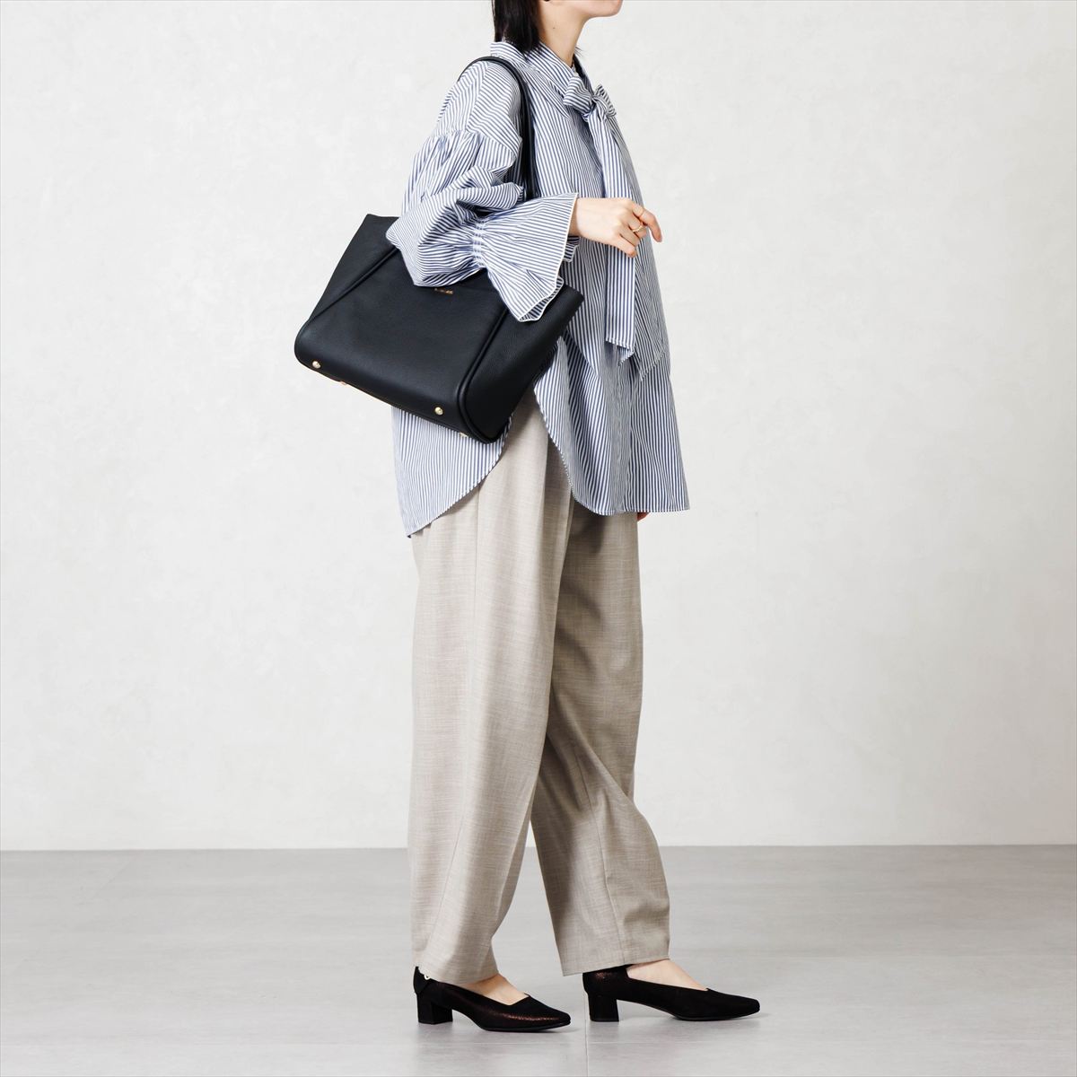 《予約／9月下旬入荷予定》【26AW】A4対応ベーシックトートバッグ/661380
