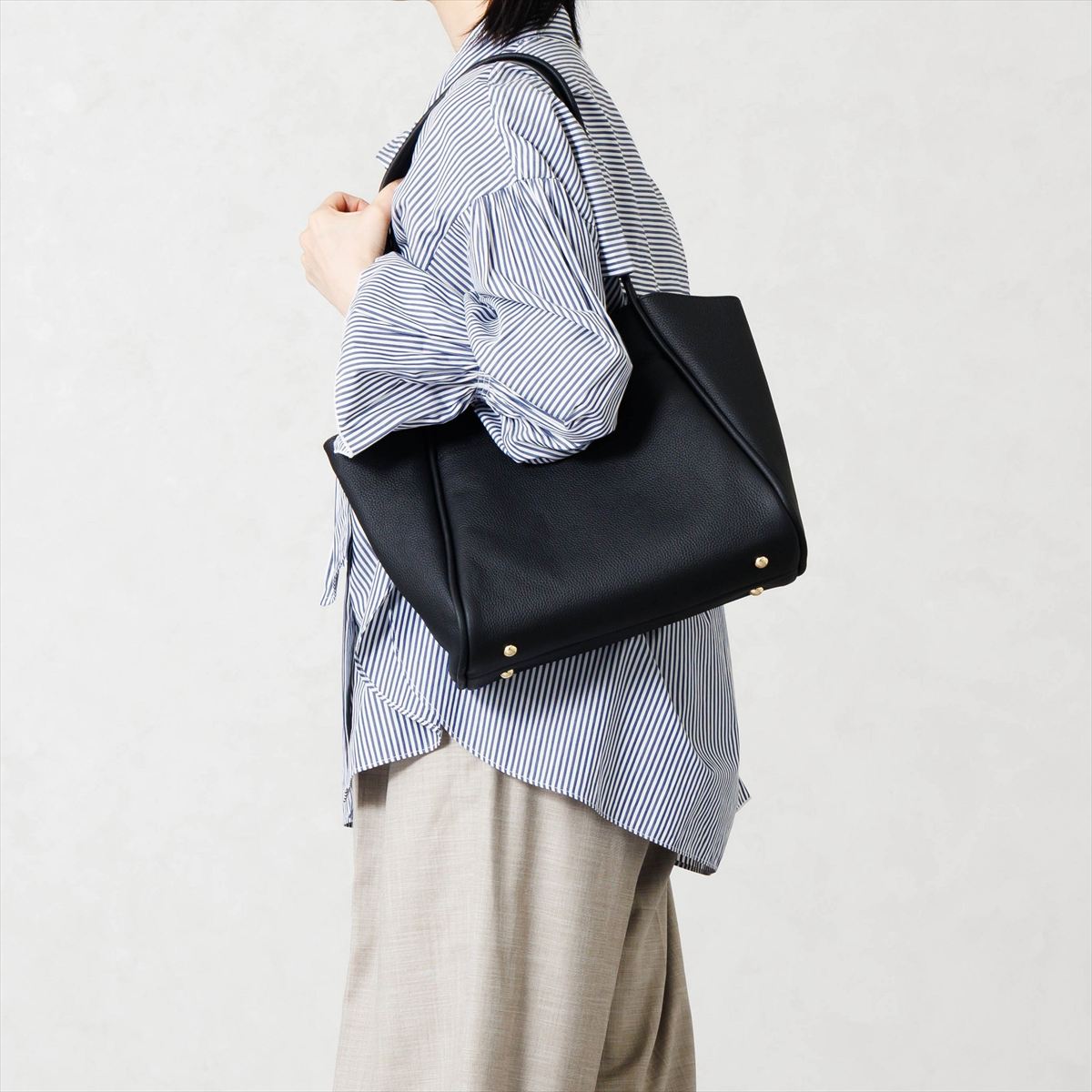 《予約／9月下旬入荷予定》【26AW】A4対応ベーシックトートバッグ/661380