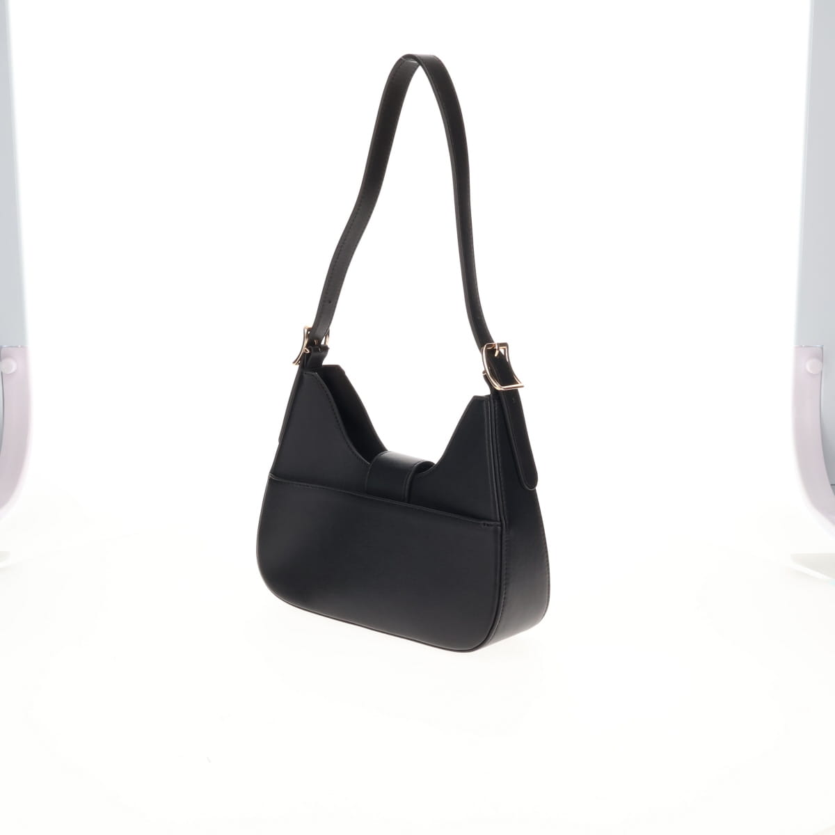 《予約／9月下旬入荷予定》【26AW】シグネチャーワンハンドルバッグ/661382