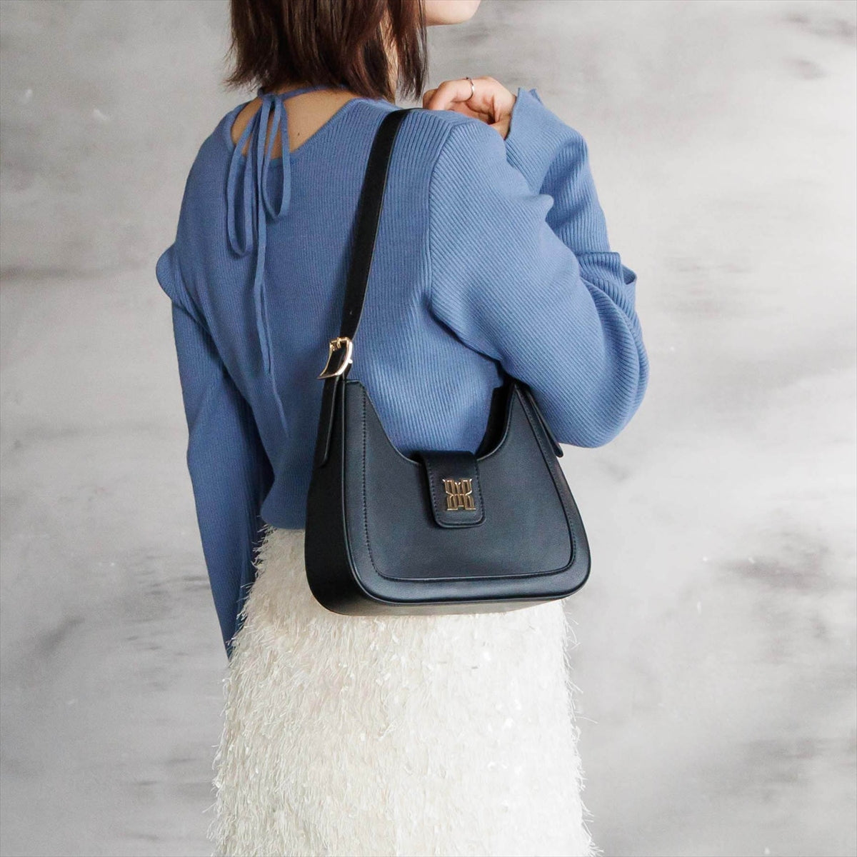 【26AW】シグネチャーワンハンドルバッグ/661382