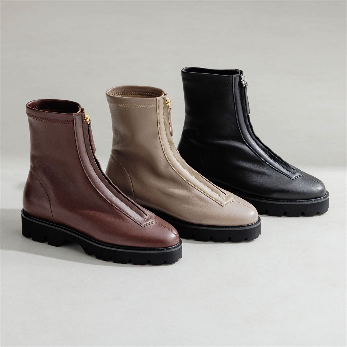 《予約／10月中旬入荷予定》【26AW】フロントジップストレッチブーツ/661409