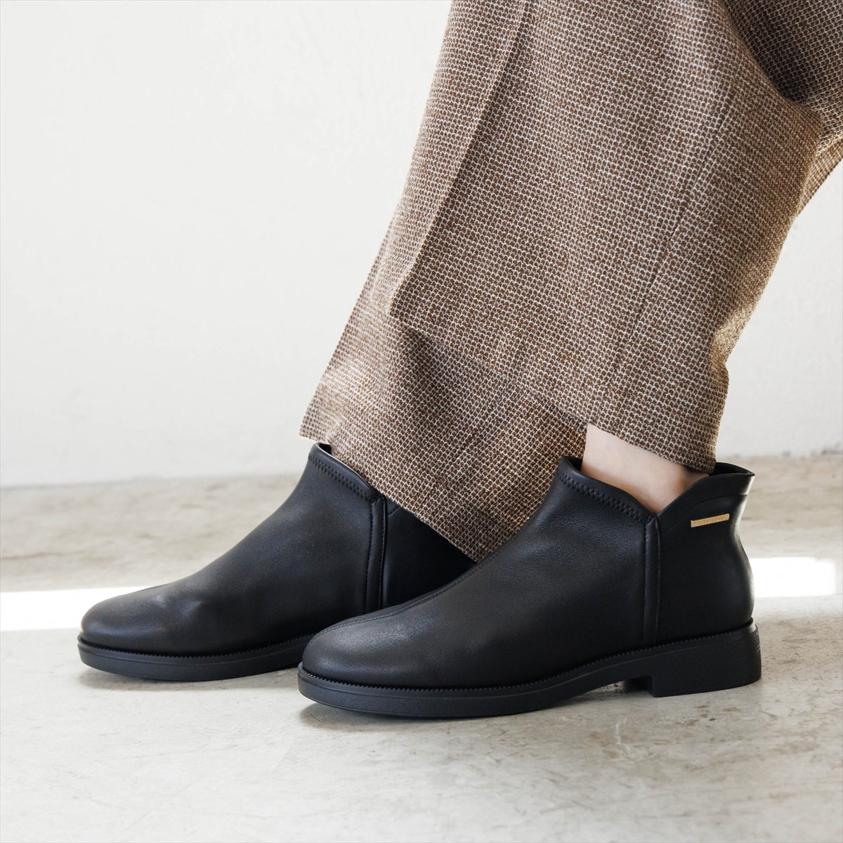 【26AW】【瞬間フィット】ハンズフリーショートブーツ/661421