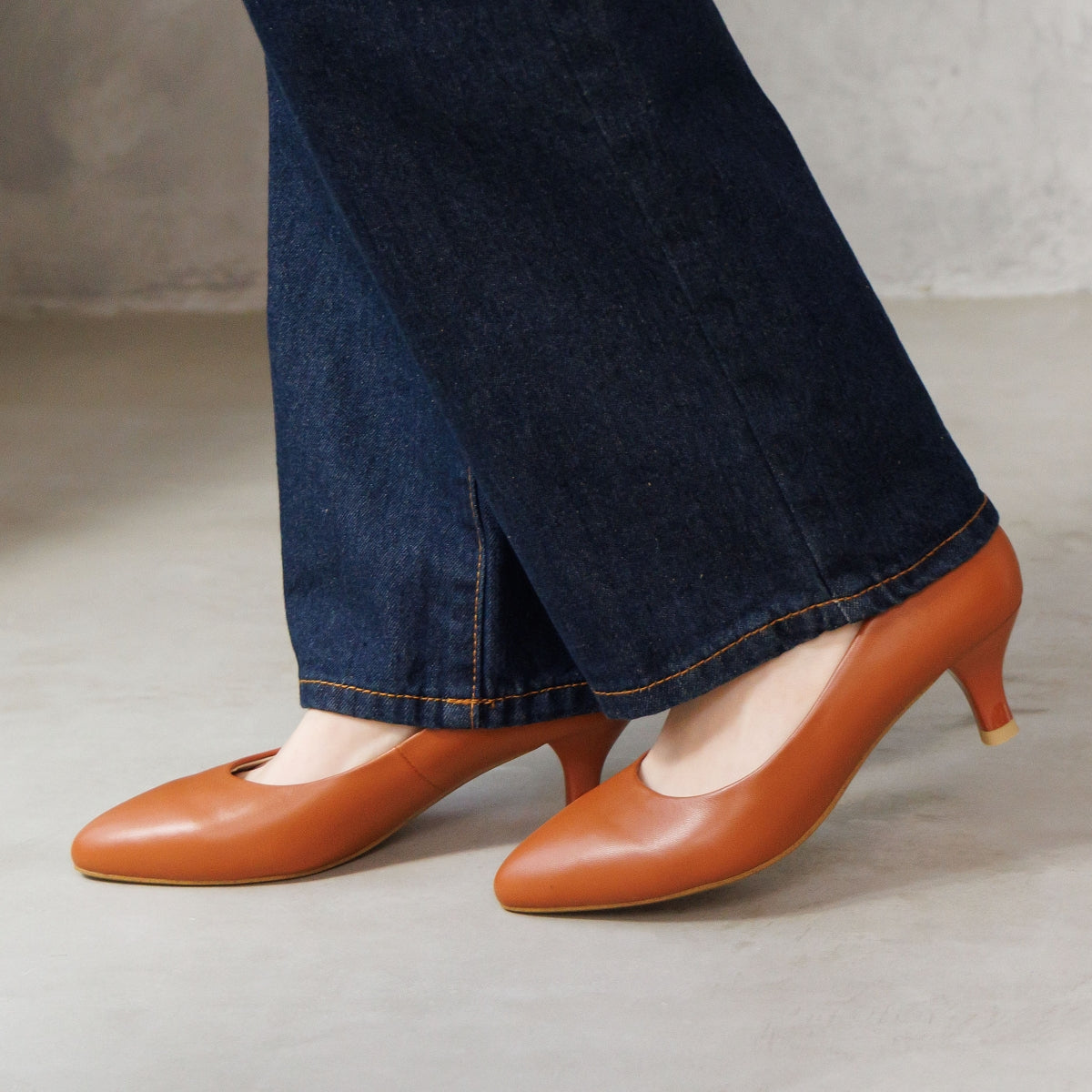 【26SS／跳べるパンプス】アーモンドトゥパンプス/663104