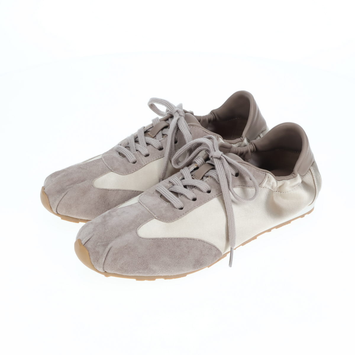 【26SS】2WAYレースフラットスニーカー/667102