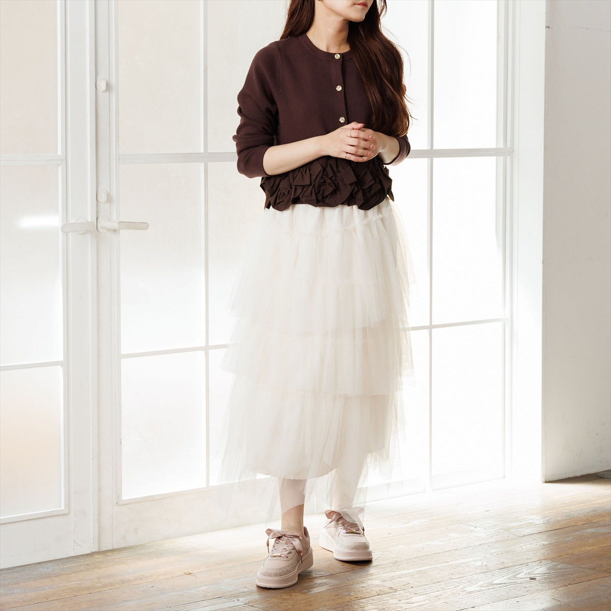 《一部予約／10月中旬入荷予定》【26AW】2WAYレース厚底コートソールスニーカー/667301