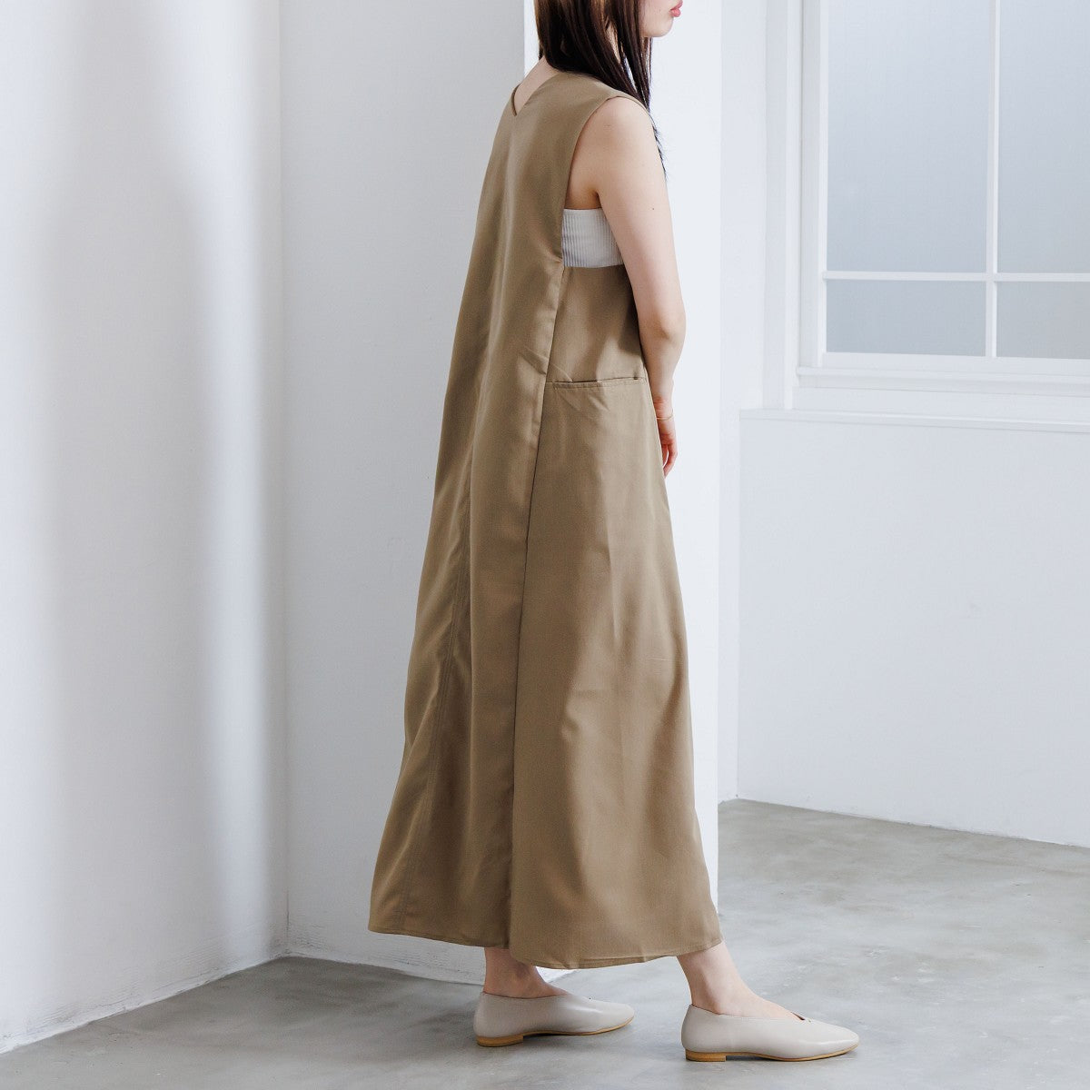 26SS新色追加】メタルポイントフラットパンプス/651326